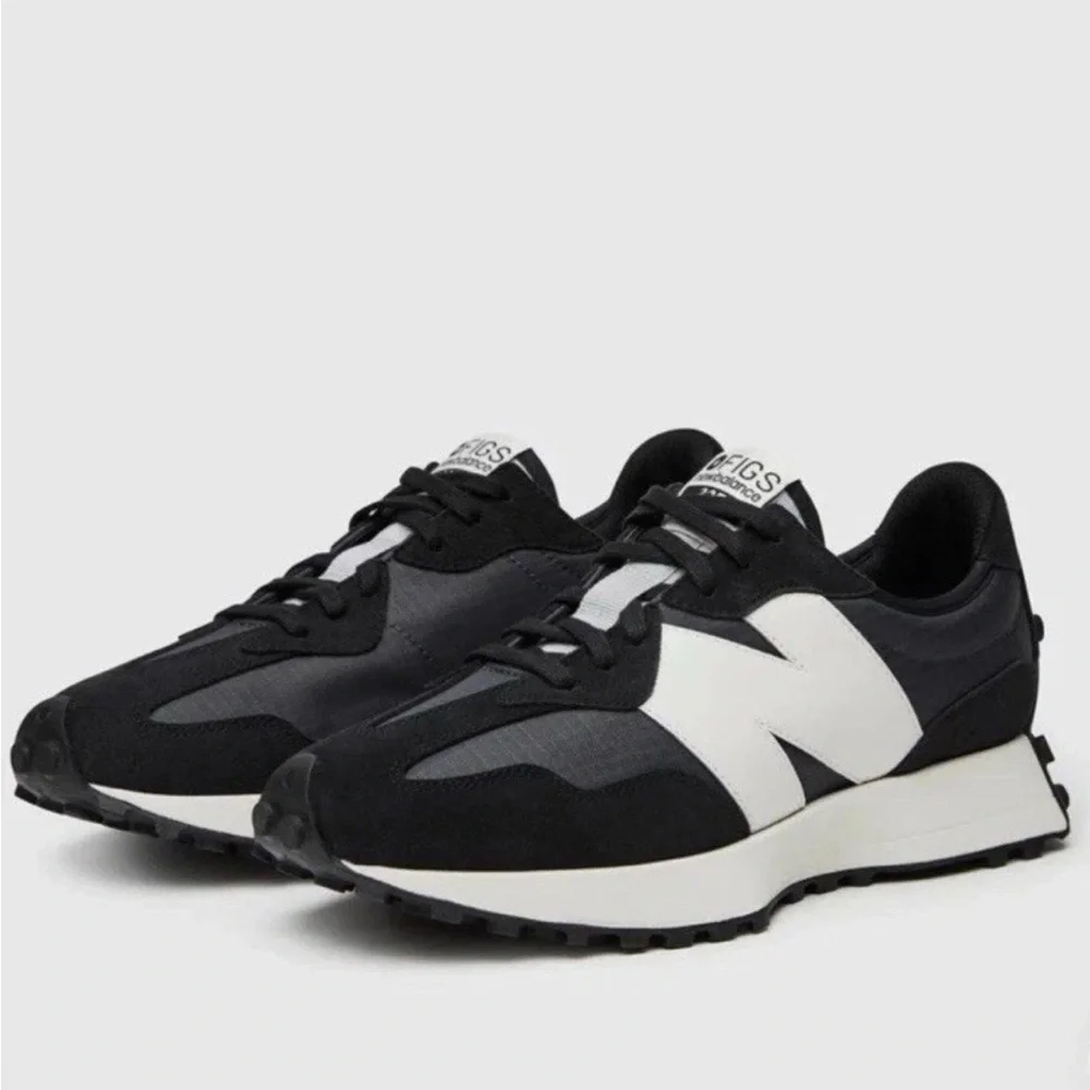 New Balance Monochrome Sneakers - Picture 12 of 15